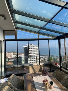 balkon cam çatı